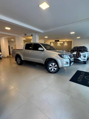 TOYOTA HILUX 3.0 SRV 4X4 CD 16V TURBO INTERCOOLER DIESEL 4P AUTOMÁTICO